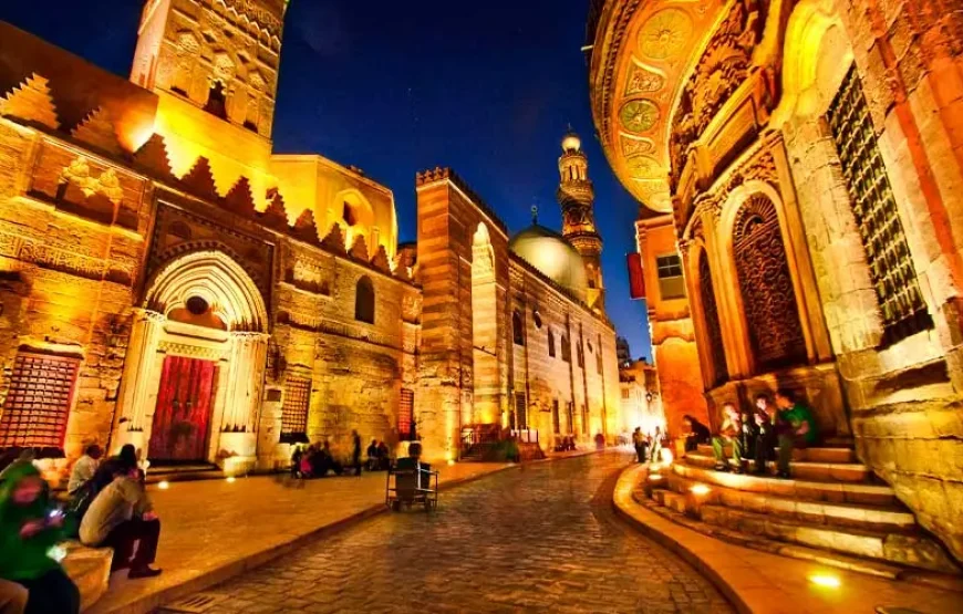 Egyptian Museum, Old Coptic and Islamic Cairo Tour