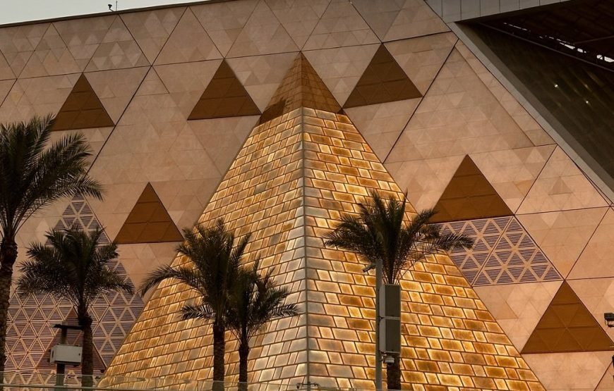 Grand Museum and Pyramids Tour