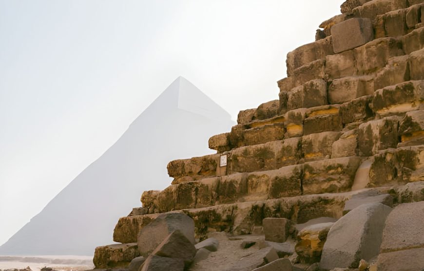 Trip to Giza Pyramids and Egyptian Museum