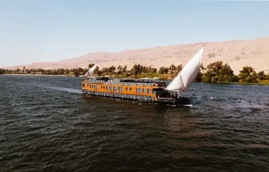 10 Day Egypt Luxury Trip with Dahabiya Nile Cruise