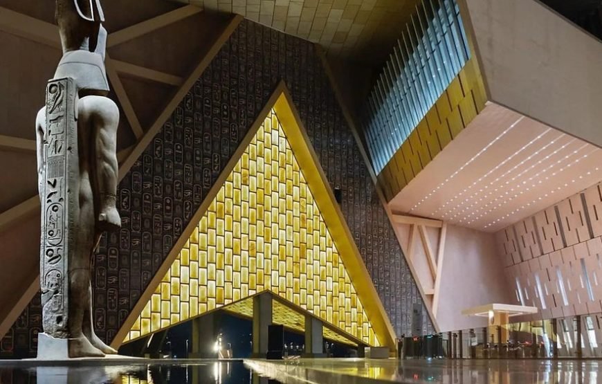 Trip to Giza Pyramids and Egyptian Museum